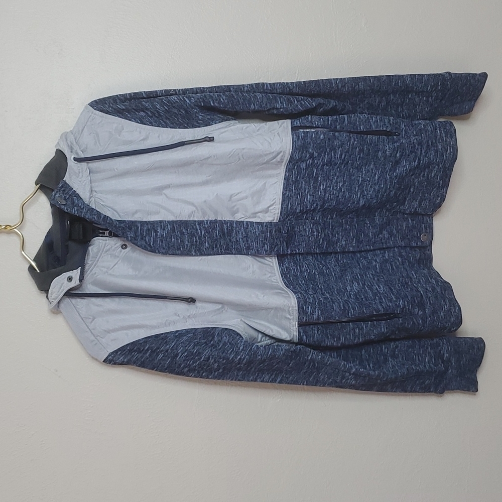 The North Face Mens Reflective Jacket Size Medium
